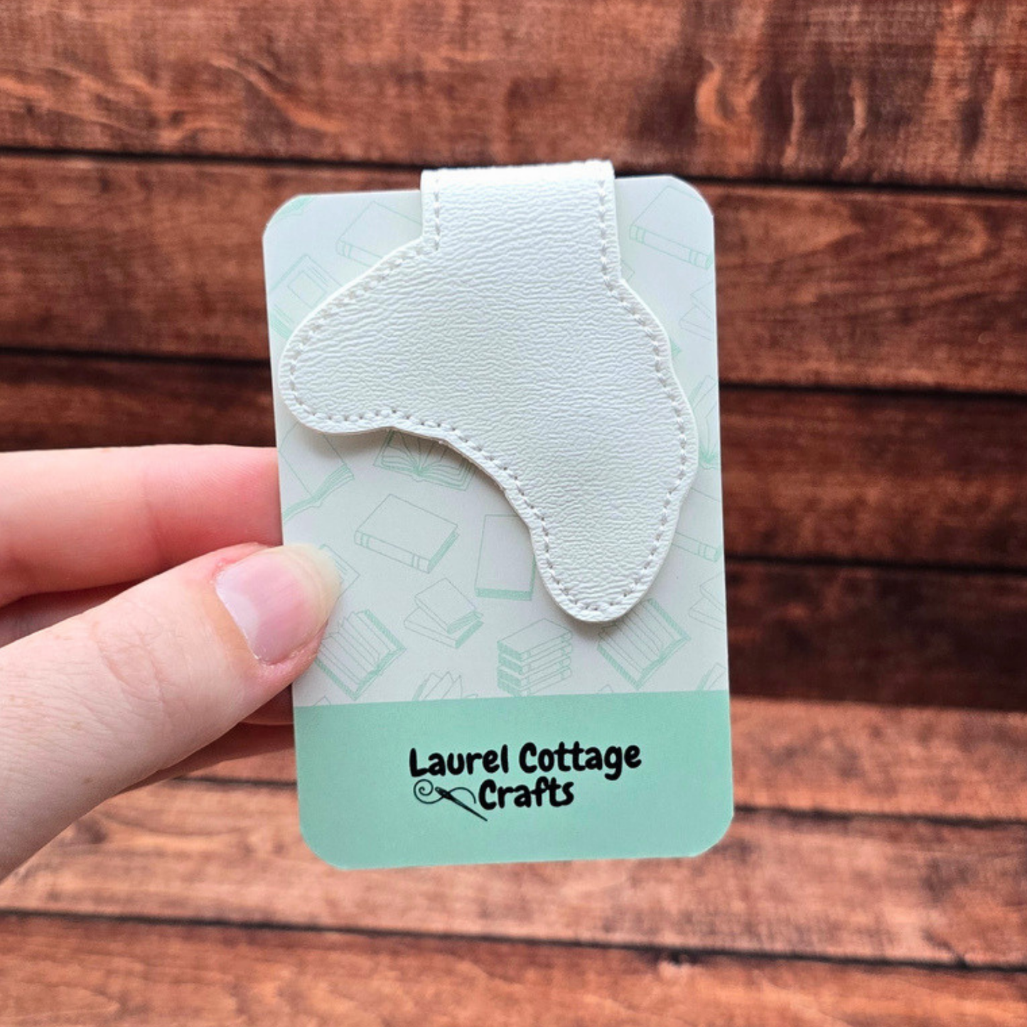 Croissant | Magnetic Bookmark