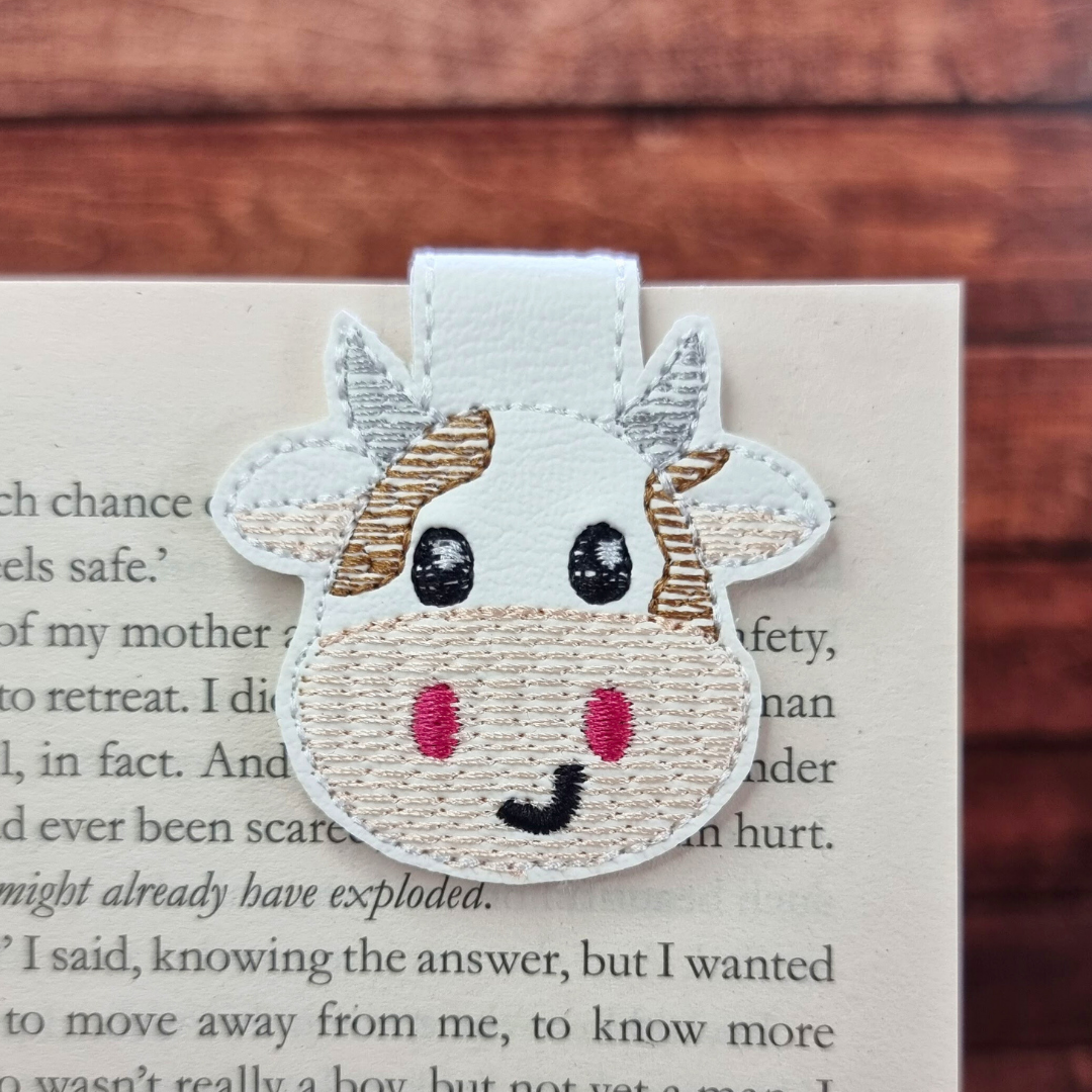 Cow | Magnetic Bookmark