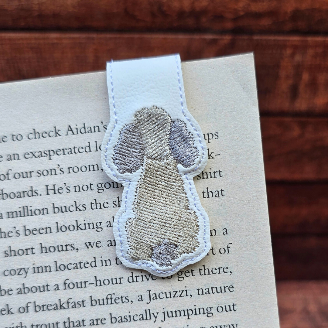 Poodle Back | Magnetic Bookmark