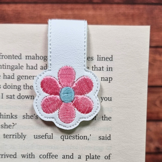 Pink Daisy | Magnetic Bookmark