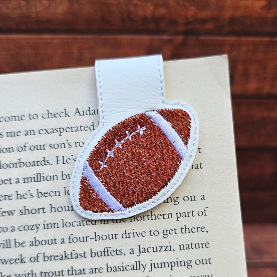 Footballs | Magnetic Bookmark Set