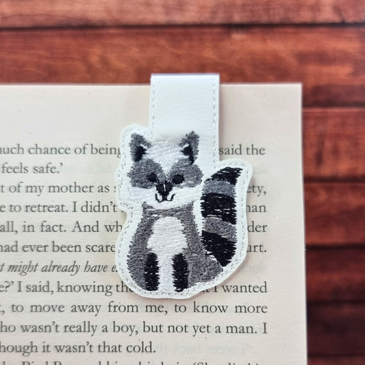 Raccoon | Magnetic Bookmark