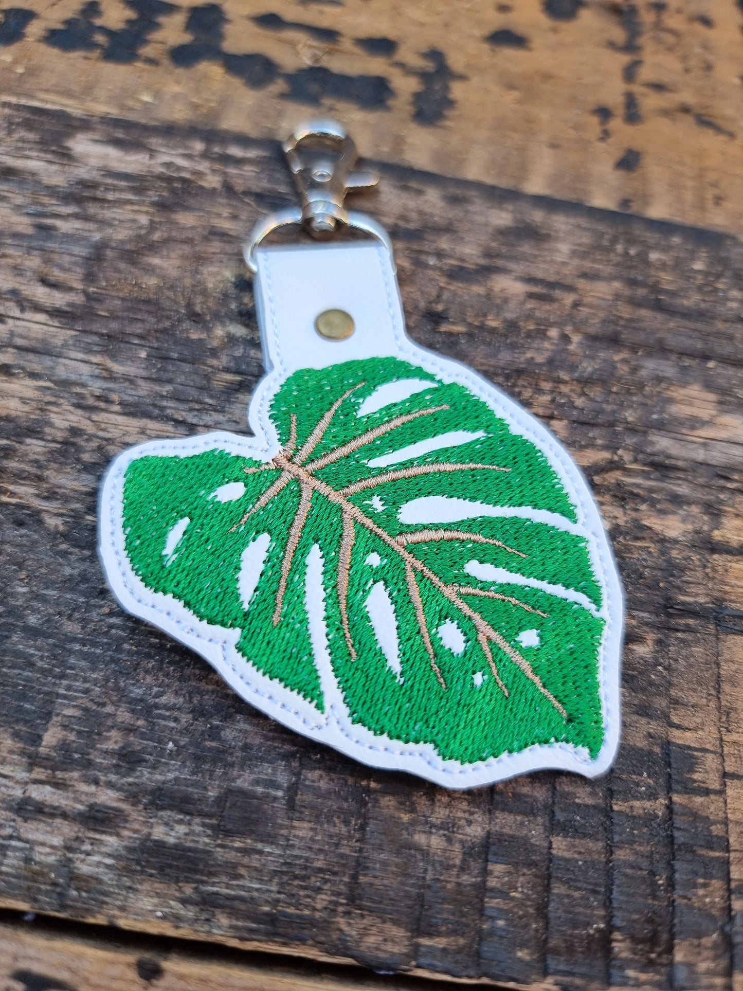 Monstera Leaf | Embroidered Keychain