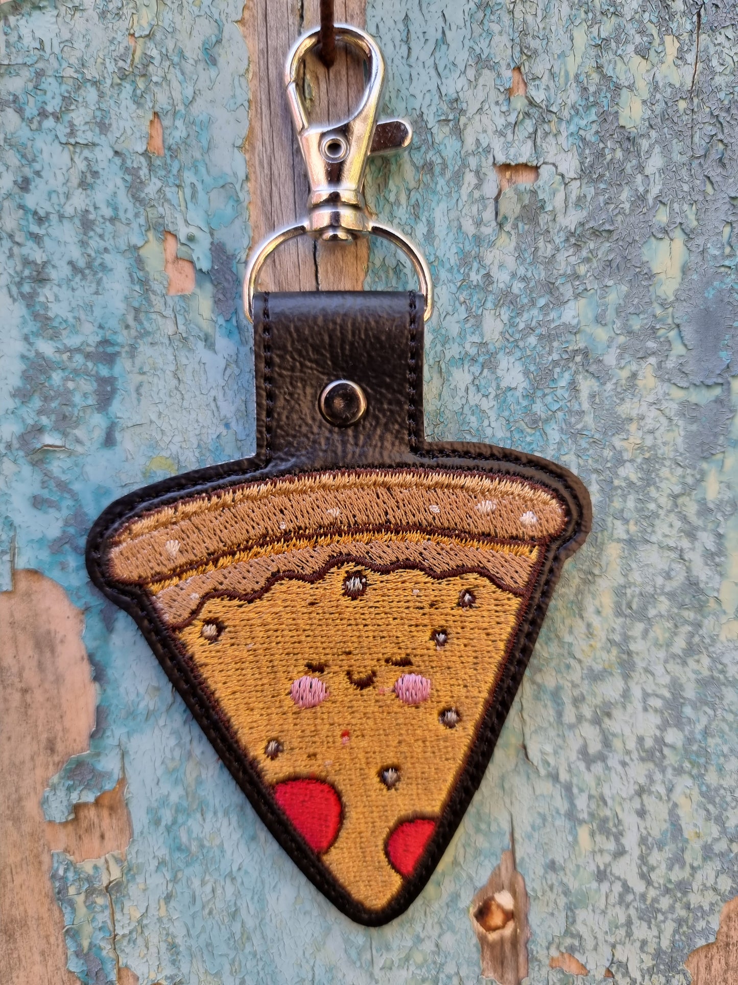 Kawaii Pizza | Embroidered Keychain