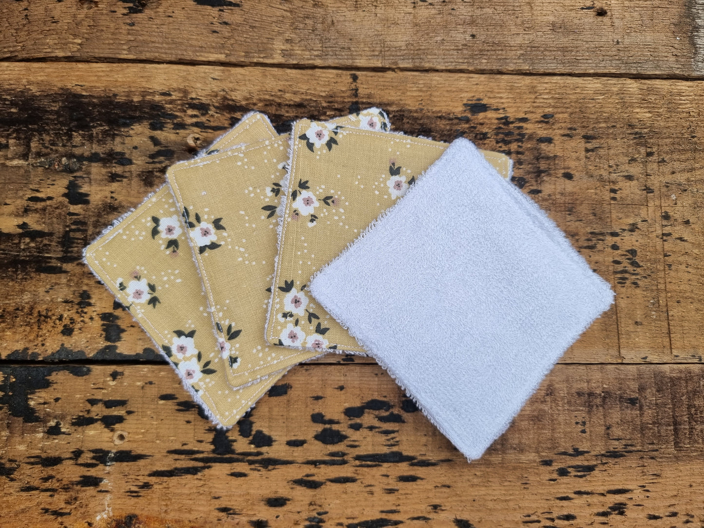 Tan Florals Reusable Bamboo Wipes