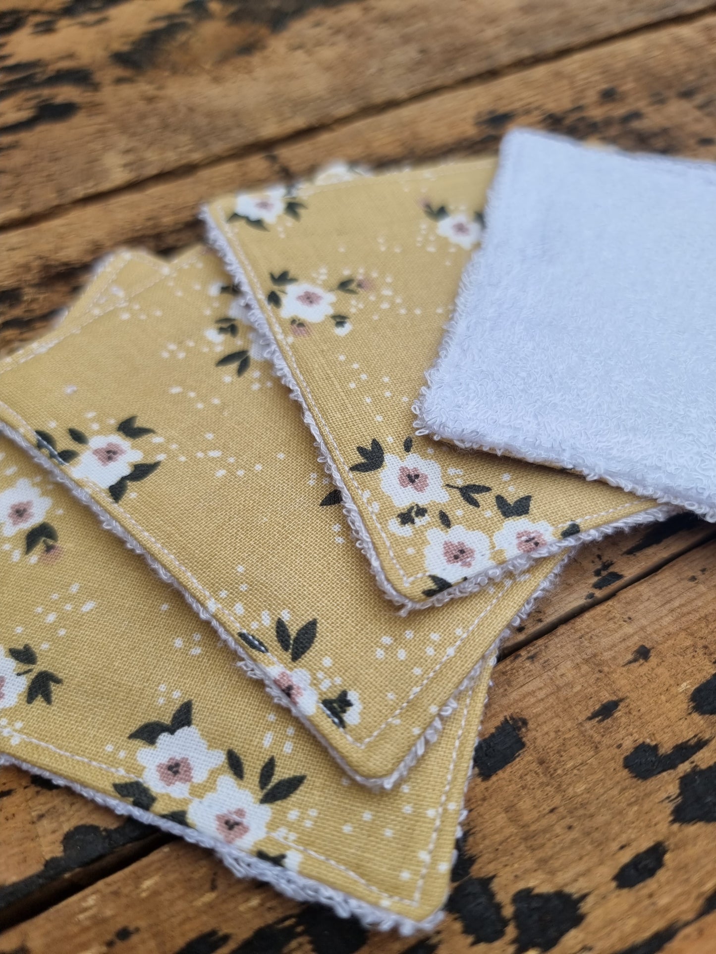 Tan Florals Reusable Bamboo Wipes