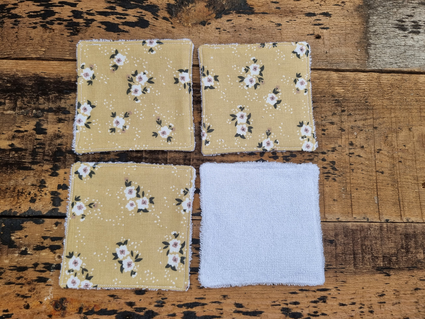 Tan Florals Reusable Bamboo Wipes