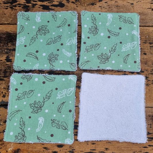 Green Leaves Outlines Reusable Bamboo Wipes