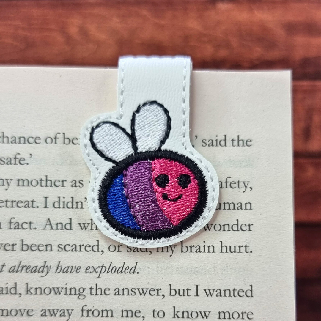 Bisexual Pride Bee | Magnetic Bookmark