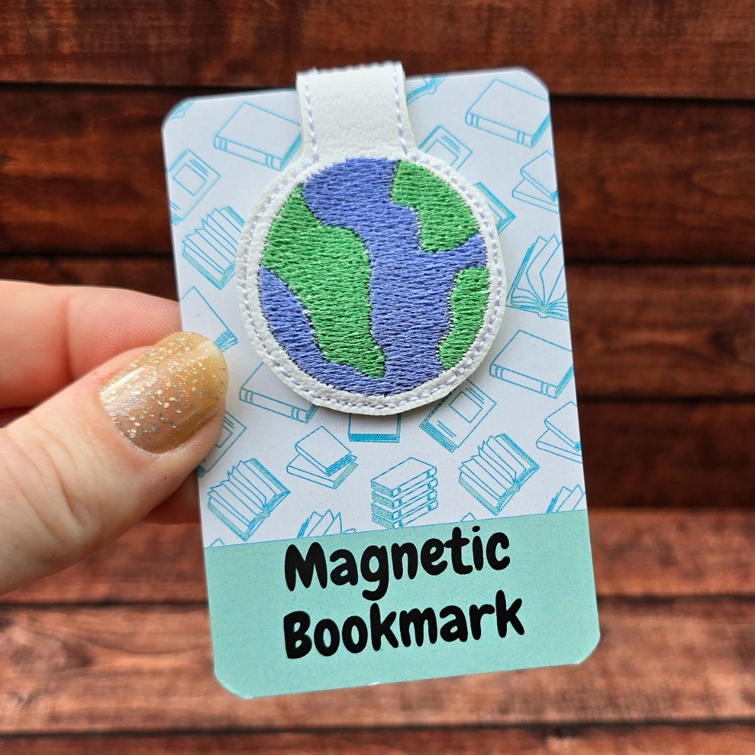 Earth | Magnetic Bookmark