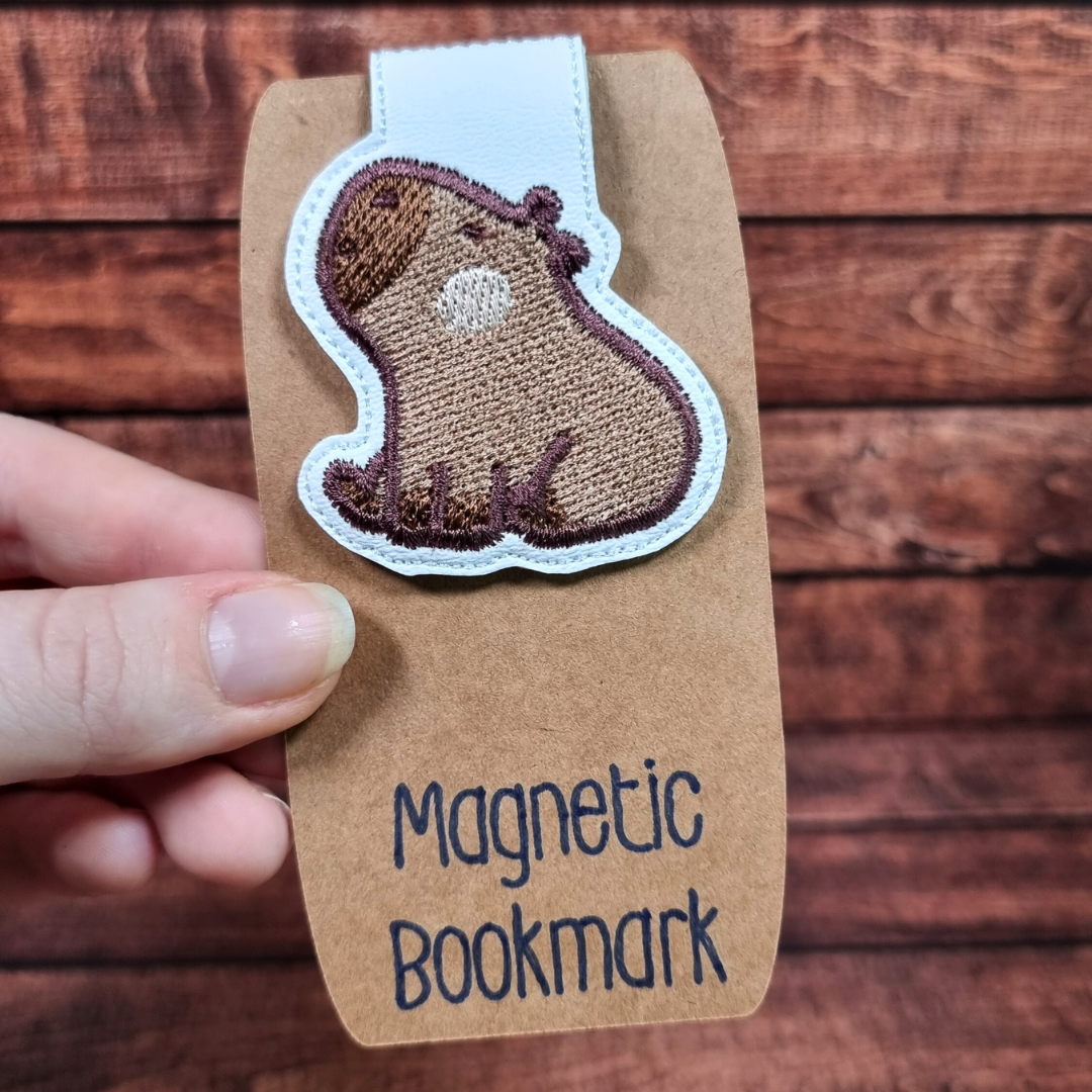 Capybara | Magnetic Bookmark