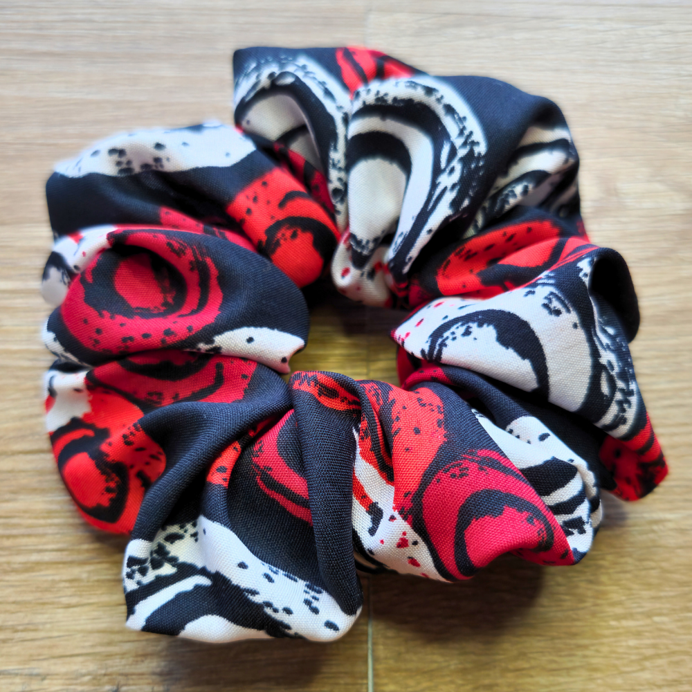 Scarlet 'Changing Circles' Super Soft Crepe Scrunchie | Hair Tie