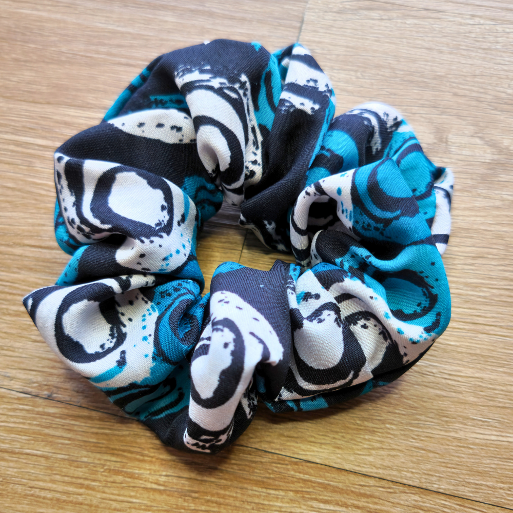 Peacock 'Changing Circles' Super Soft Crepe Scrunchie | Hair Tie