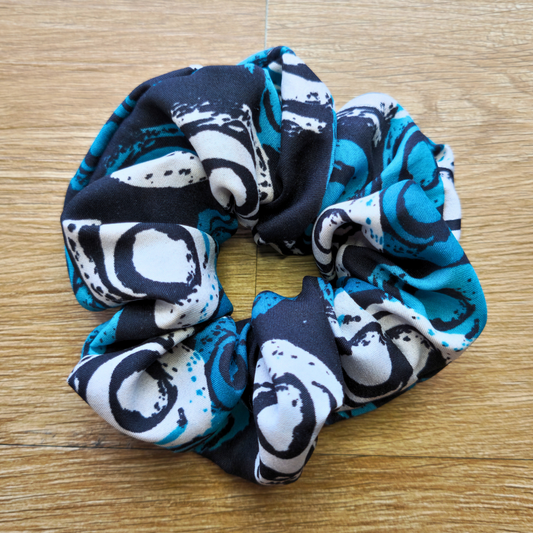 Peacock 'Changing Circles' Super Soft Crepe Scrunchie | Hair Tie