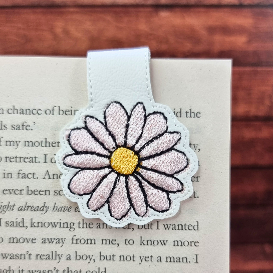 Outlined Daisy | Magnetic Bookmark