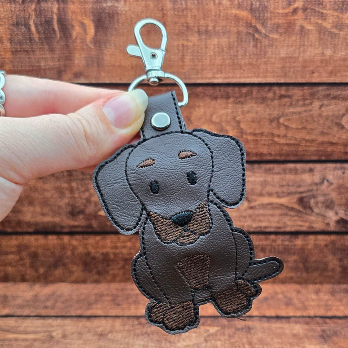 Dachshund | Embroidered Keychain