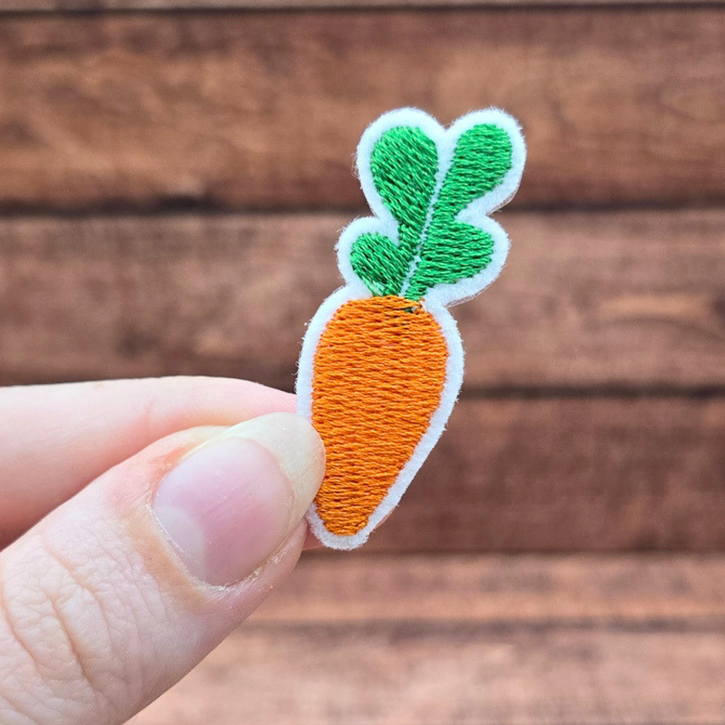 Carrot | Mini Iron on Patch