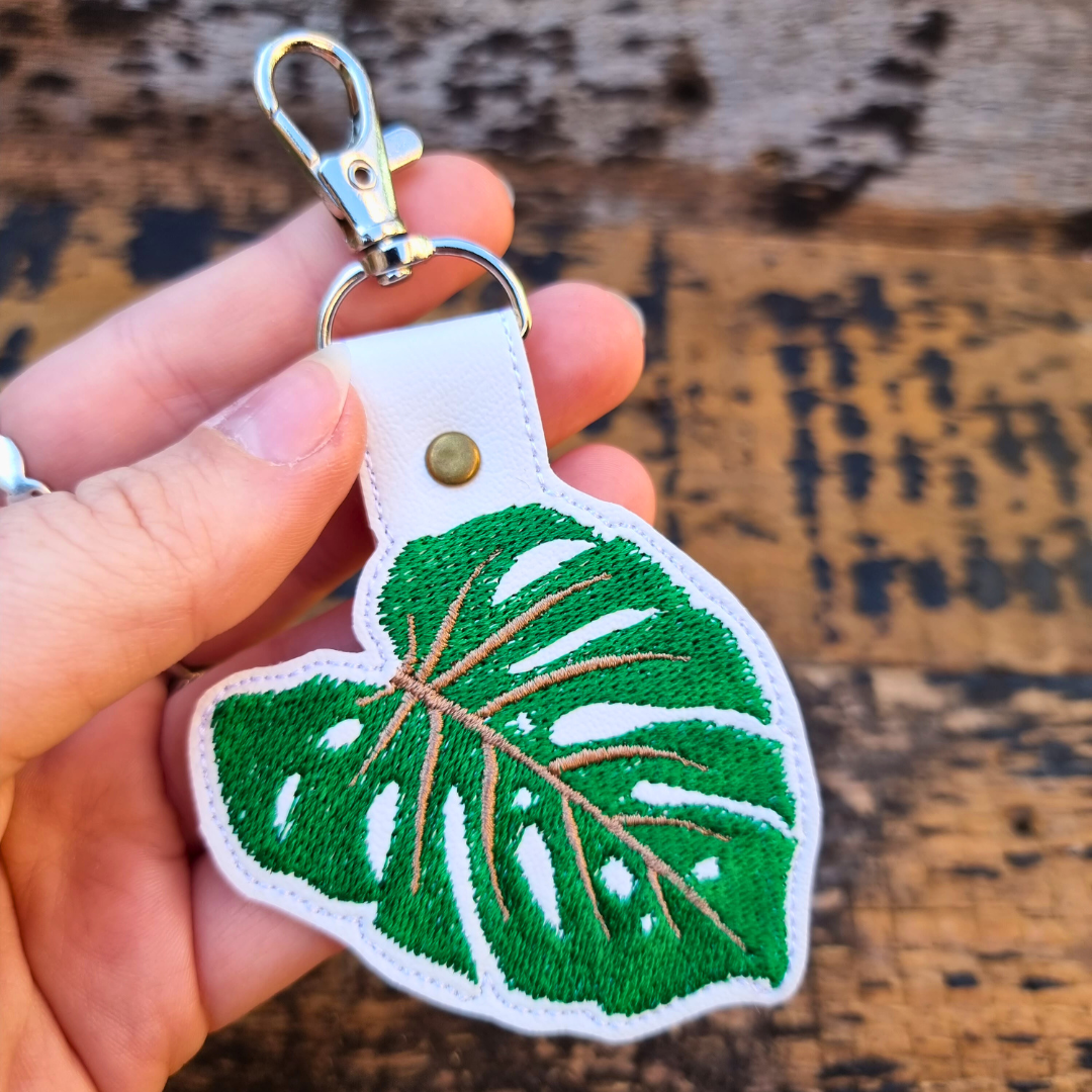 Monstera Leaf | Embroidered Keychain