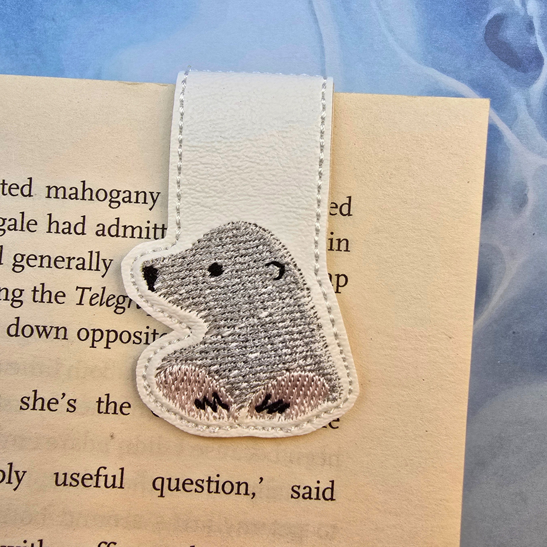 Mole | Magnetic Bookmark