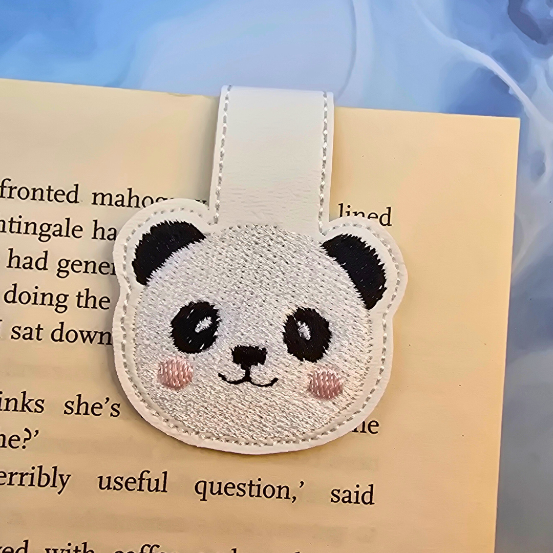 Panda | Magnetic Bookmark