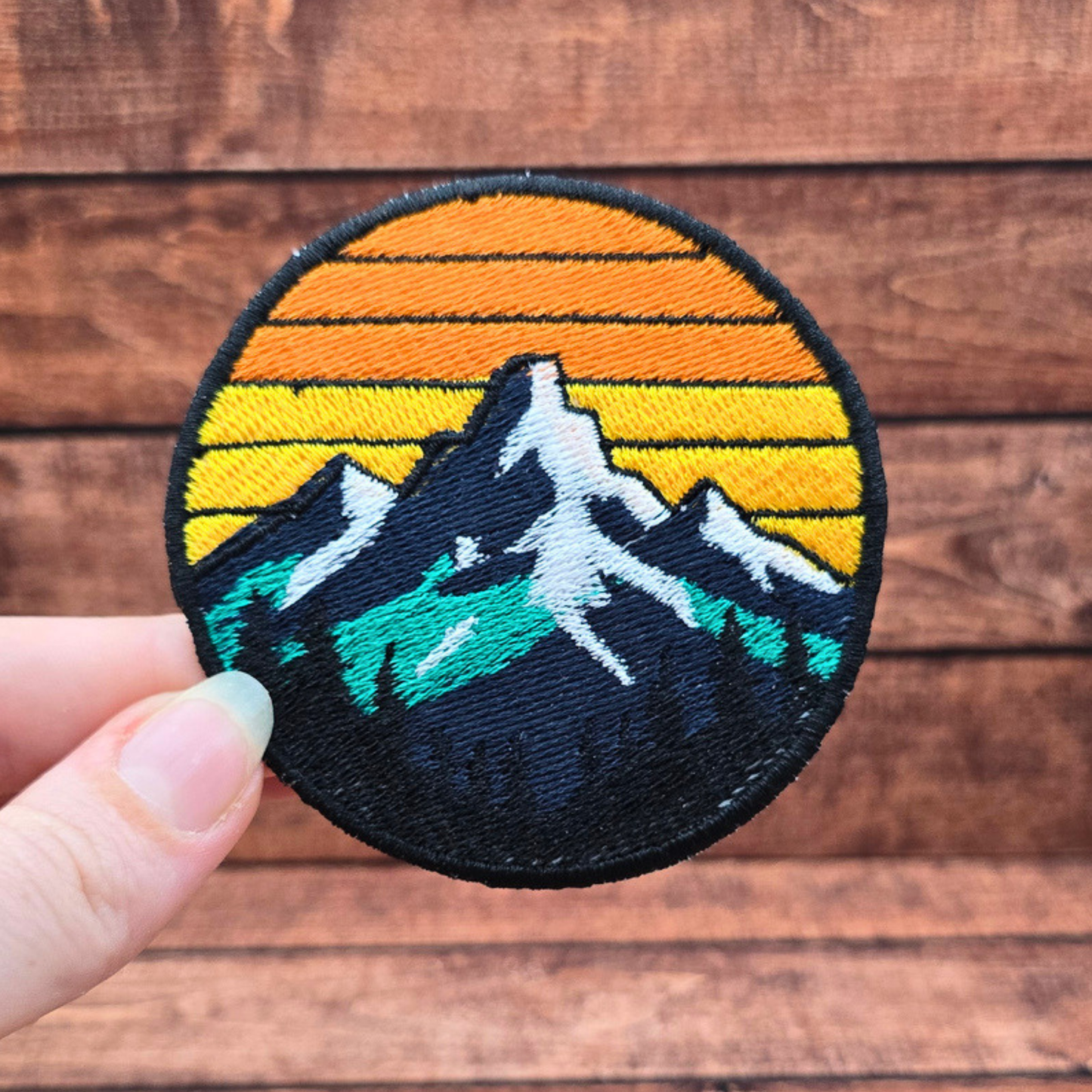 Retro Mountain | Iron on Patch