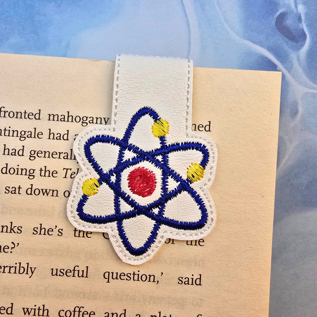 Atom | Magnetic Bookmark