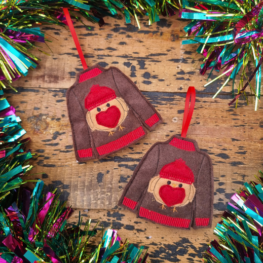 Cozy Robins | Felt Ugly Jumper Christmas Decoration | RANDOM