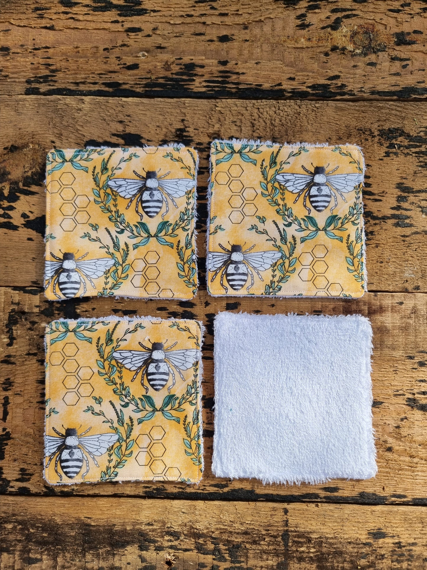 Bees And Honeycomb Reusable Bamboo Wipes