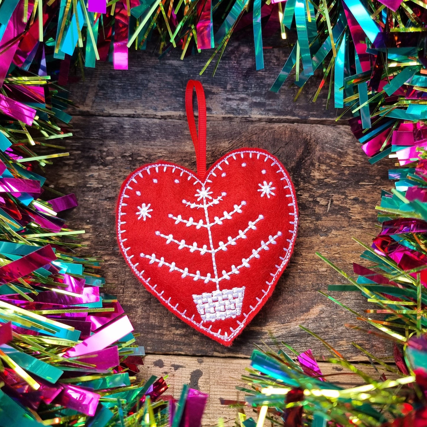 Christmas Tree | Red Felt Heart Christmas Decoration