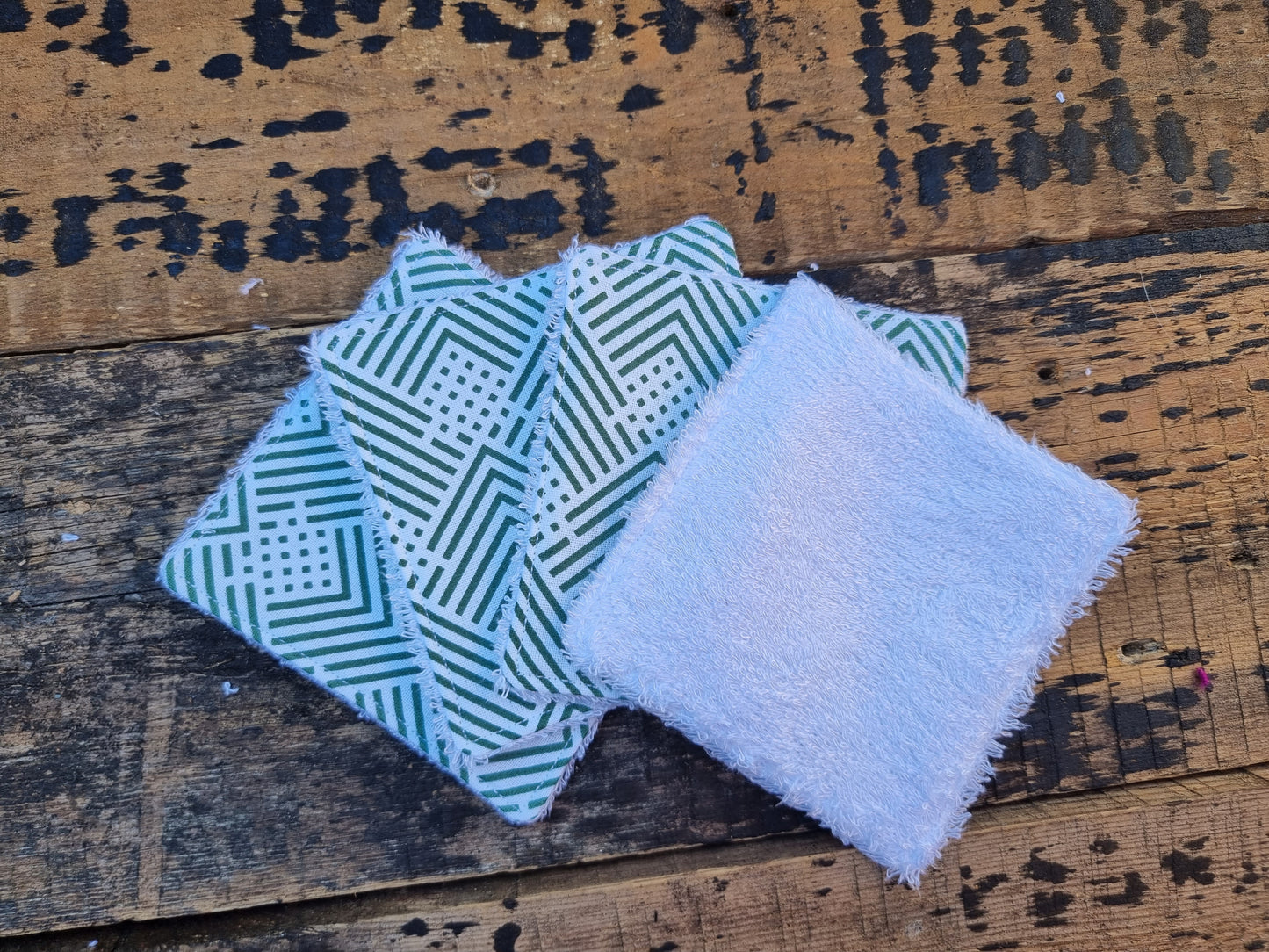 White and Green Geometric Lines Reusable Bamboo Wipes