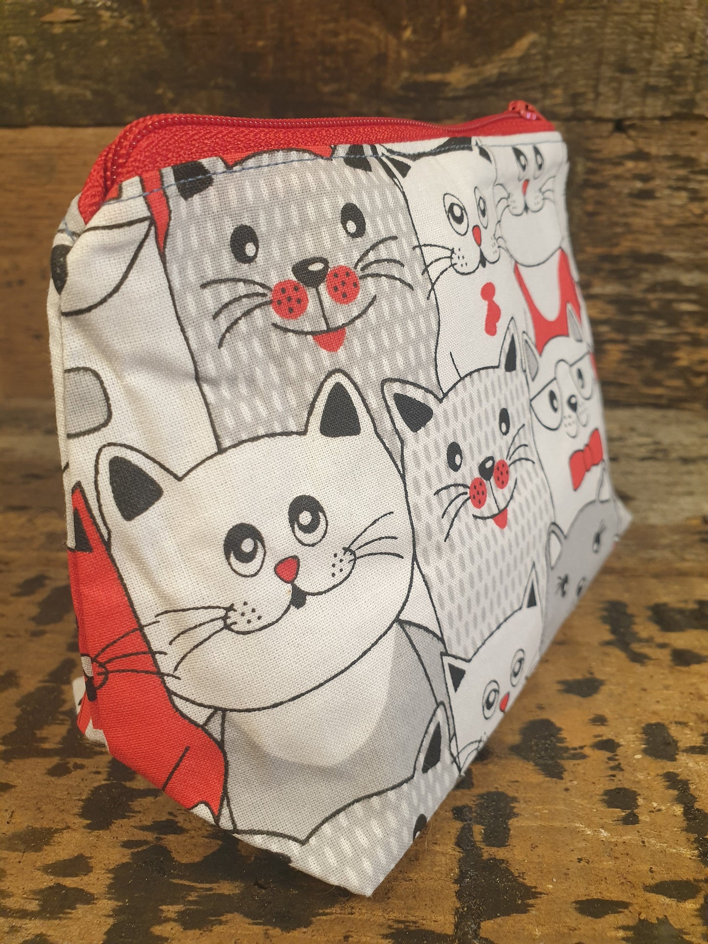 Red Love Cats in a Row Pouch Bag | Small Makeup Bag