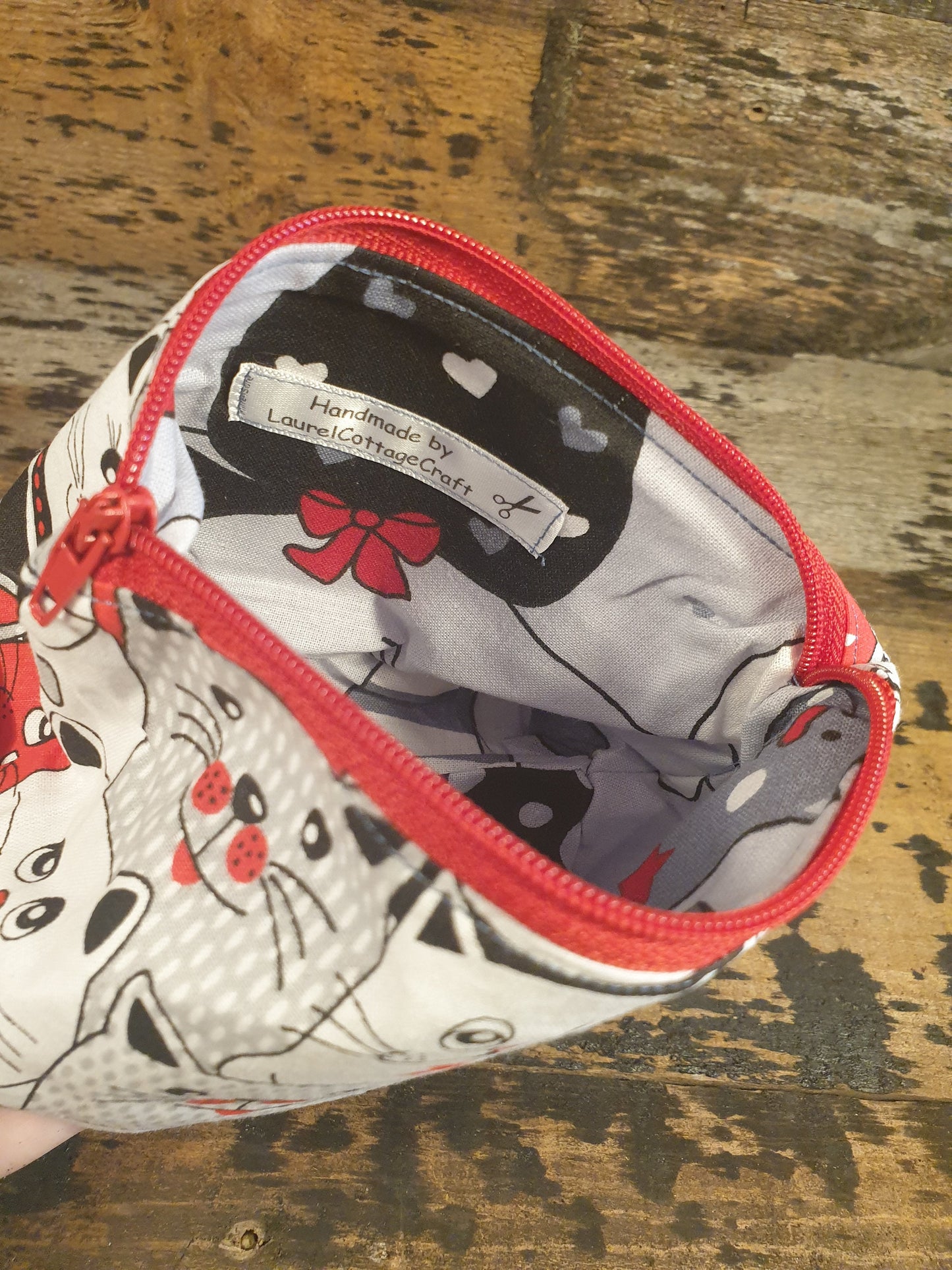 Red Love Cats in a Row Pouch Bag | Small Makeup Bag