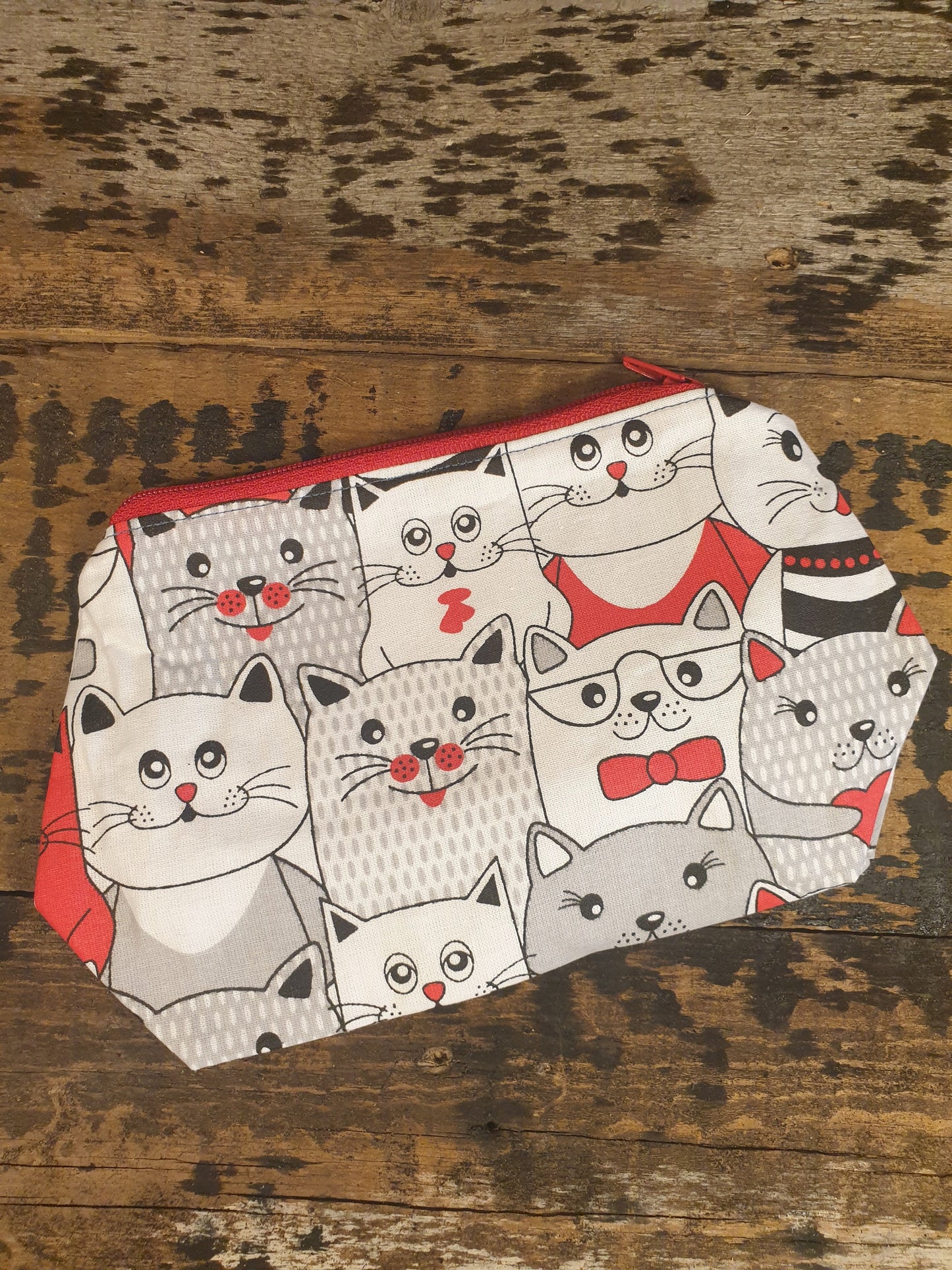 Red Love Cats in a Row Pouch Bag | Small Makeup Bag