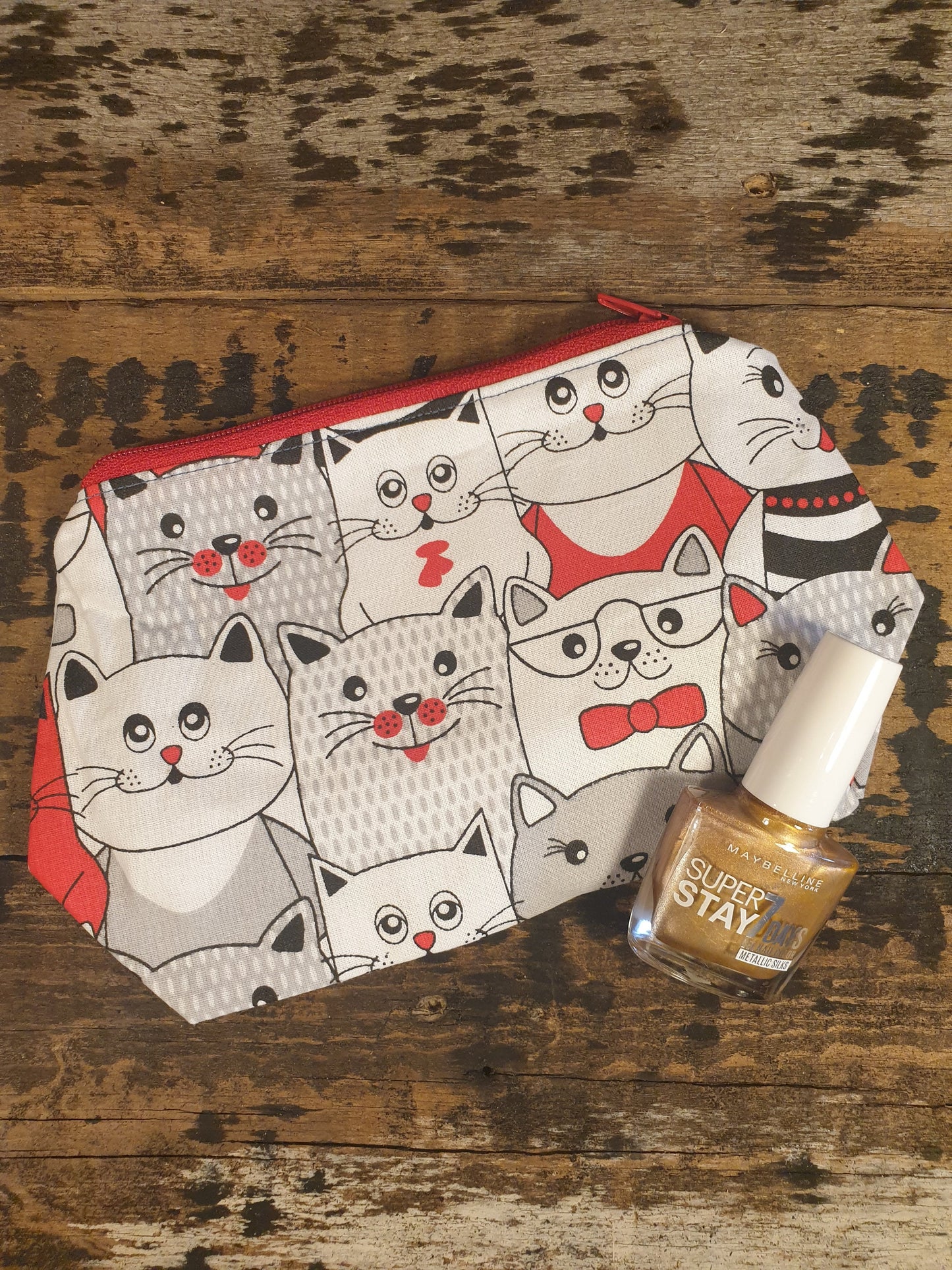 Red Love Cats in a Row Pouch Bag | Small Makeup Bag