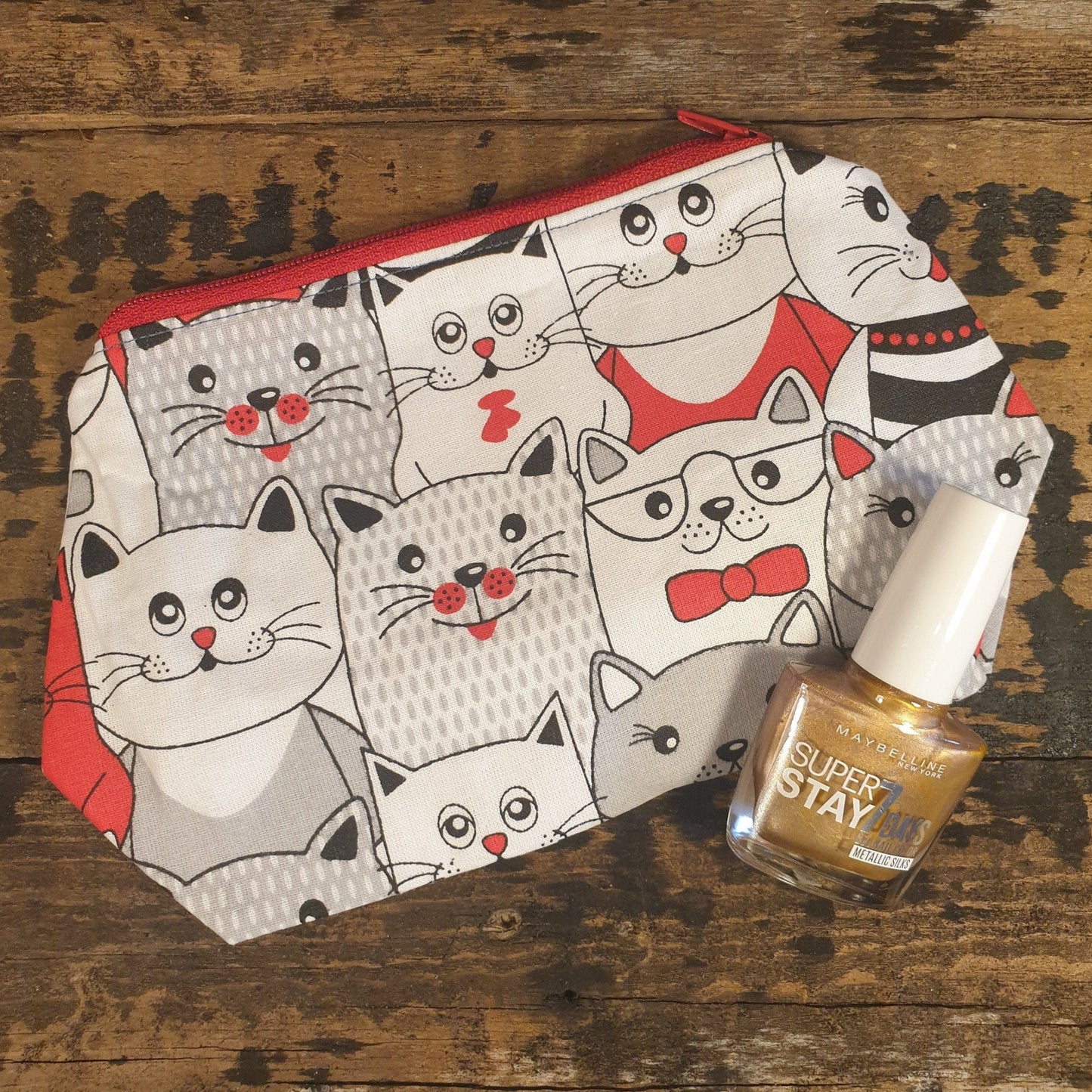 Red Love Cats in a Row Pouch Bag | Small Makeup Bag