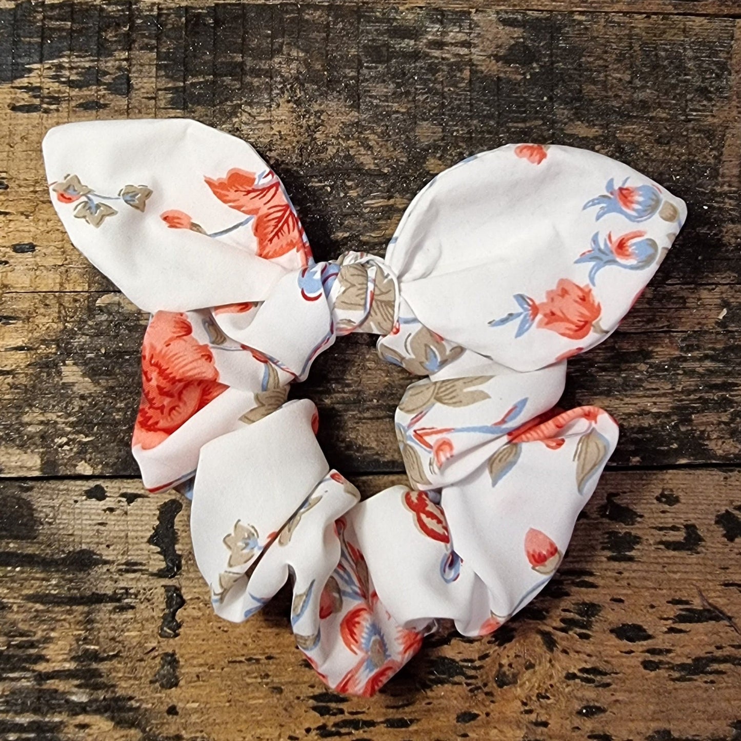 White and Pink Vintage Floral Look Crepe Bow Scrunchie | Removeable Bow