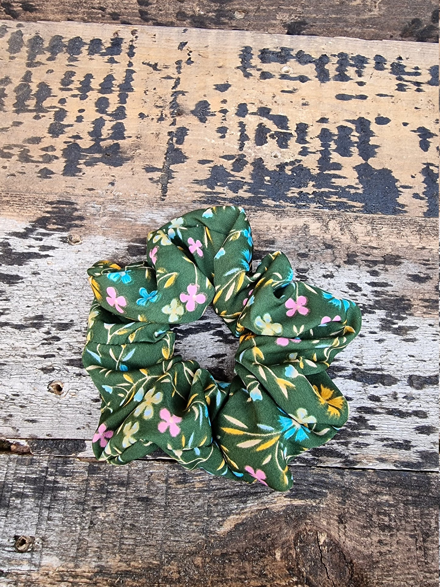 Green Scattered Floral Crepe Scrunchie | Hair Tie