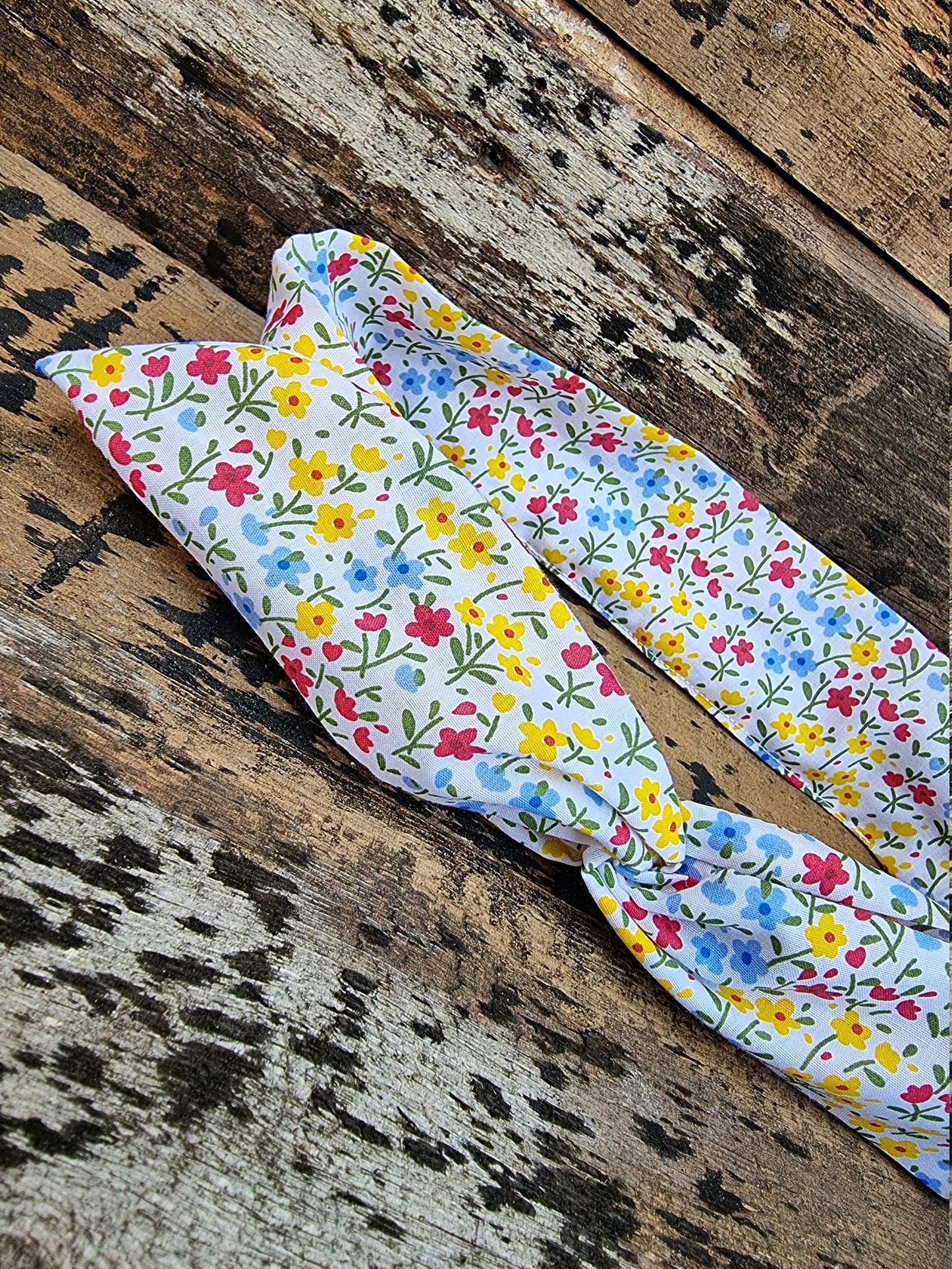 White And Bright Floral Wired Headband