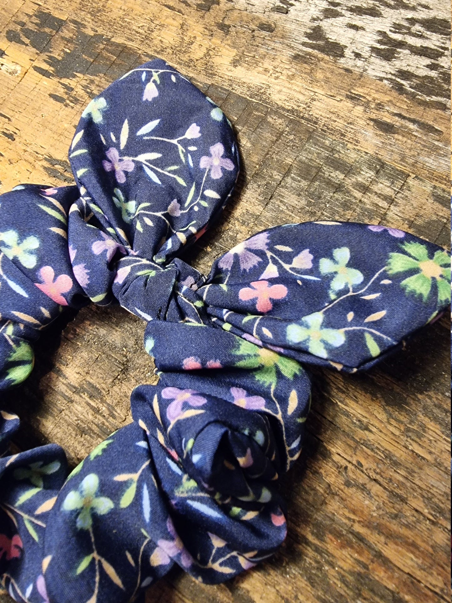 Navy Floral Crepe Bow Scrunchie | Removeable Bow