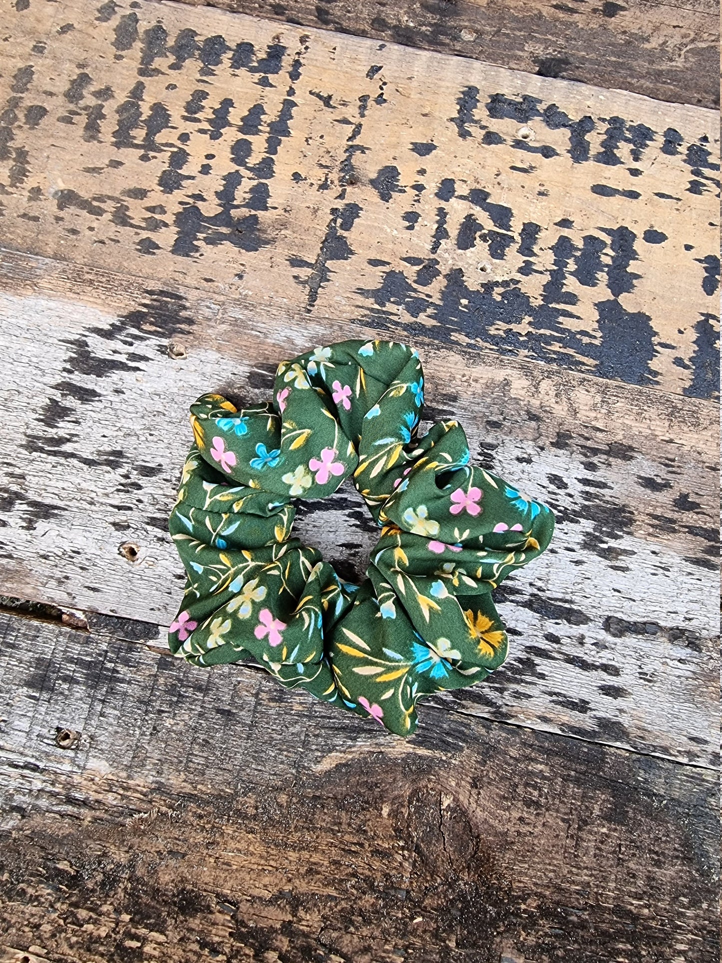 Green Scattered Floral Crepe Scrunchie | Hair Tie