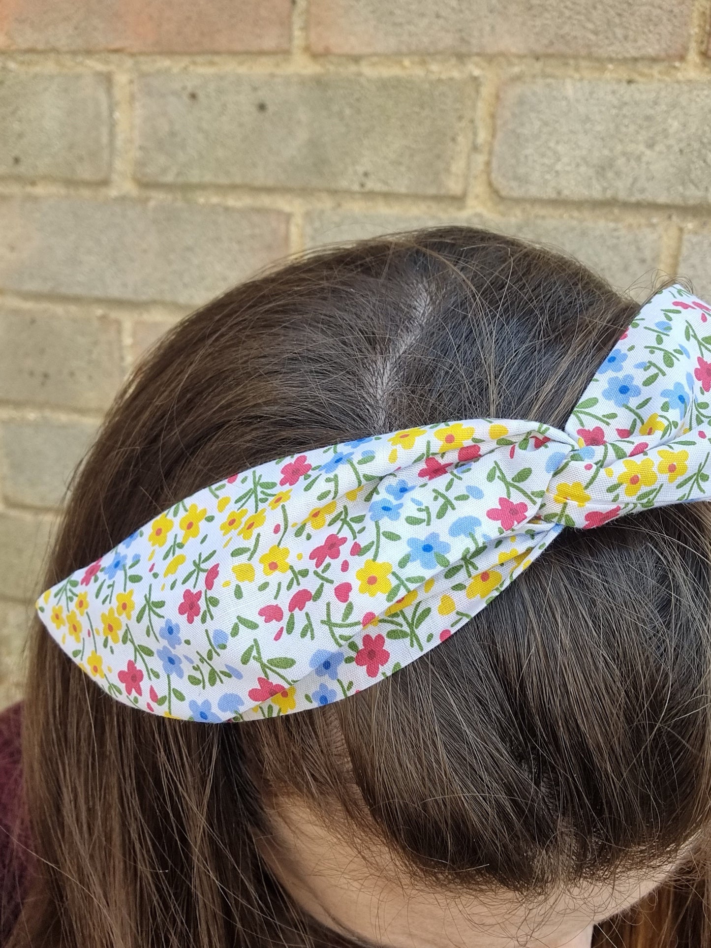 White And Bright Floral Wired Headband