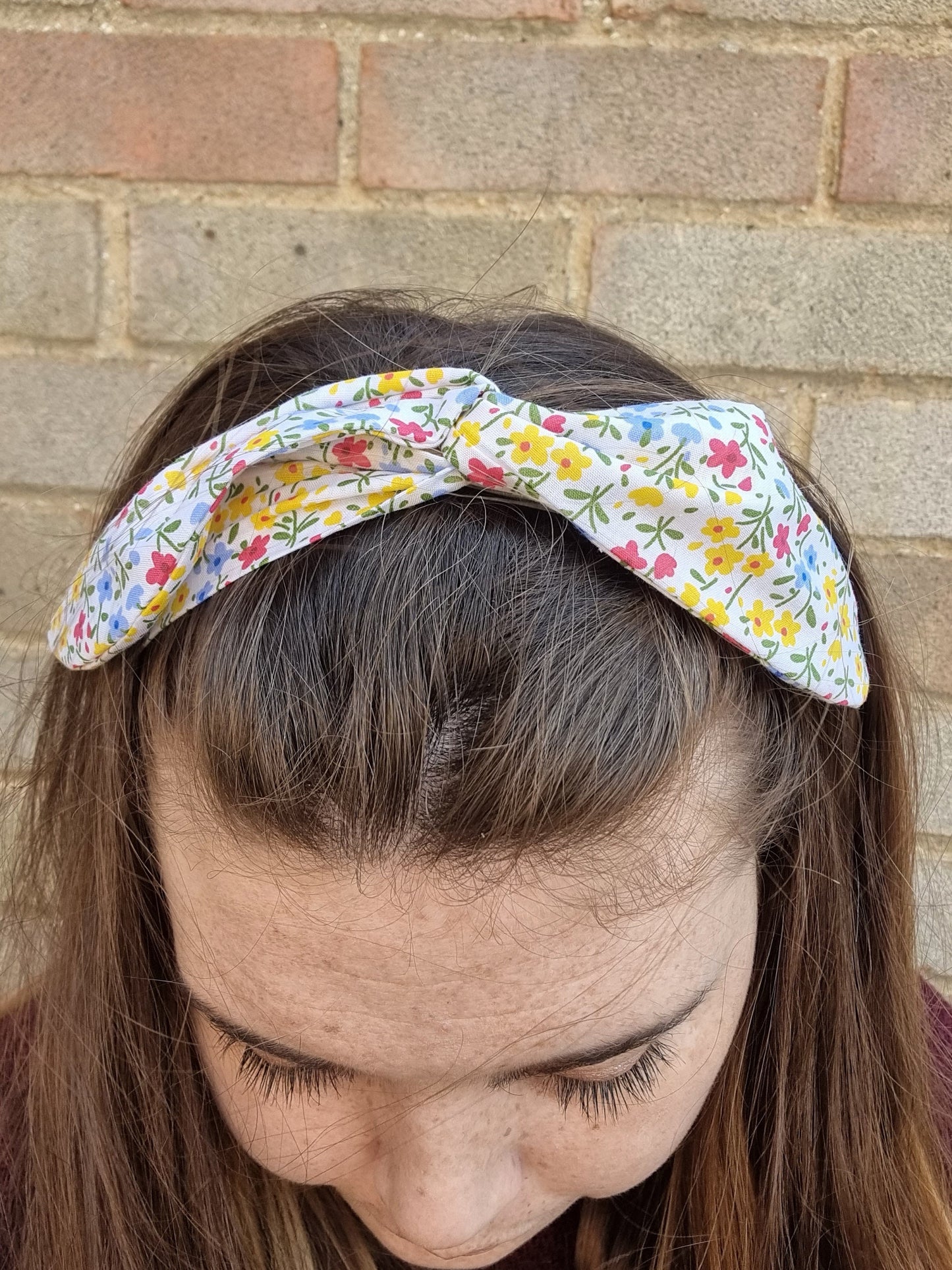 White And Bright Floral Wired Headband