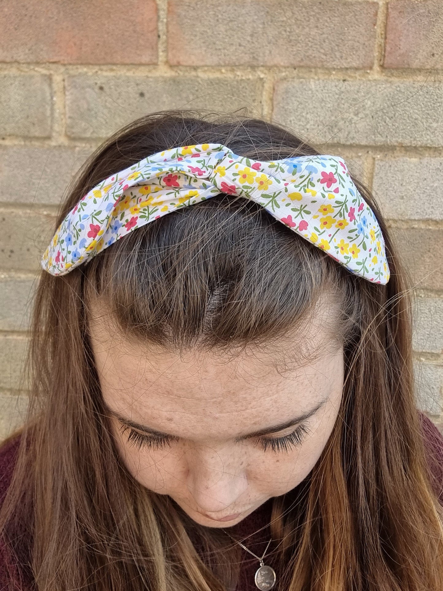 White And Bright Floral Wired Headband