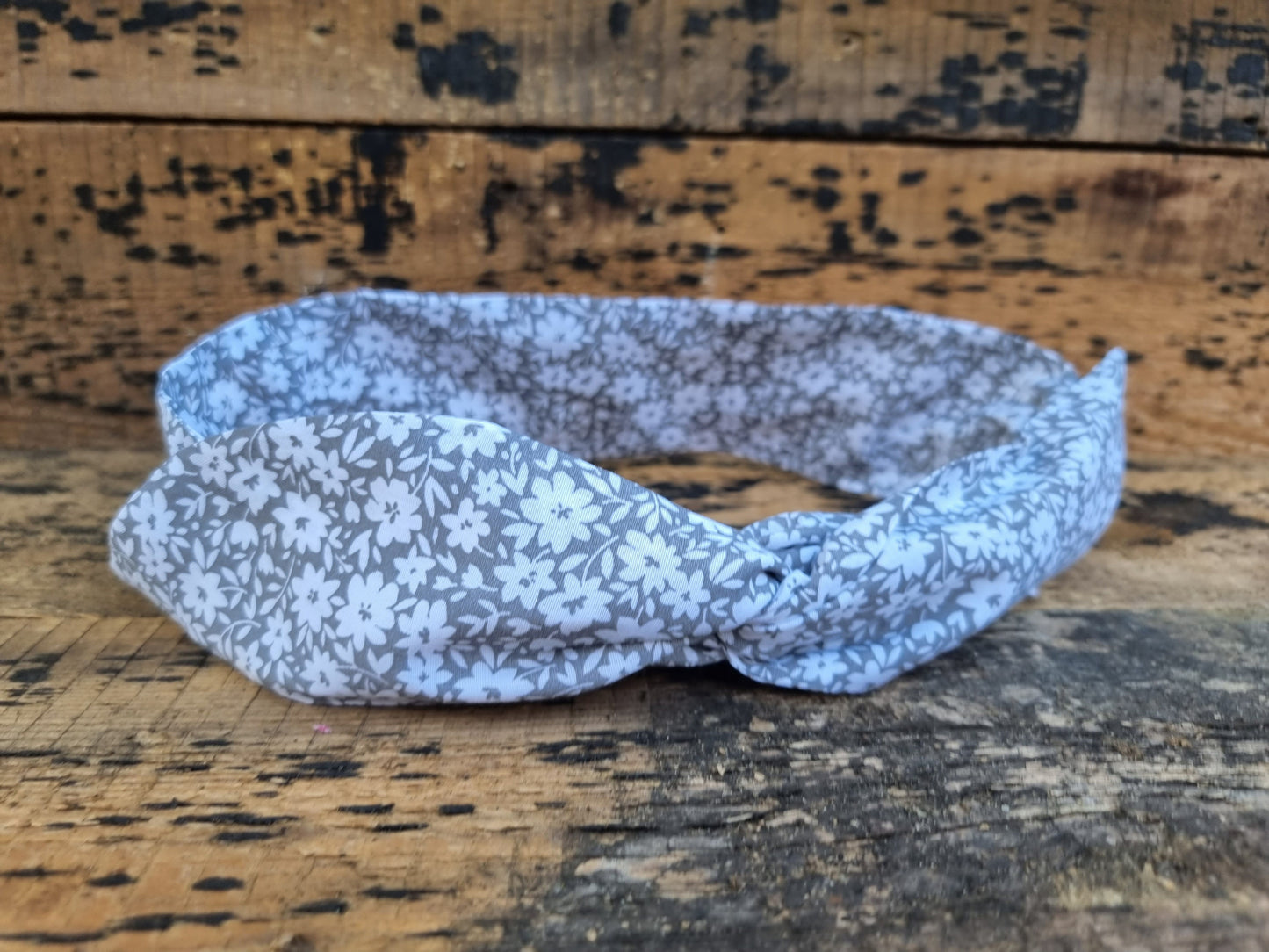 Grey and White Floral Wired Headband