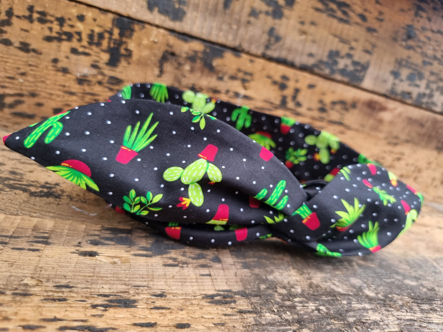 Black Potted Cacti Wired Headband