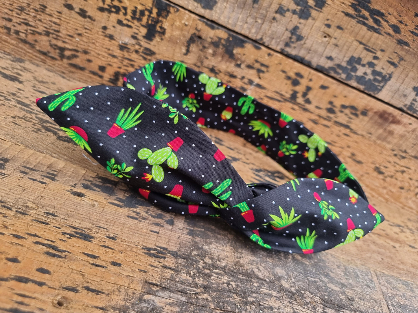 Black Potted Cacti Wired Headband