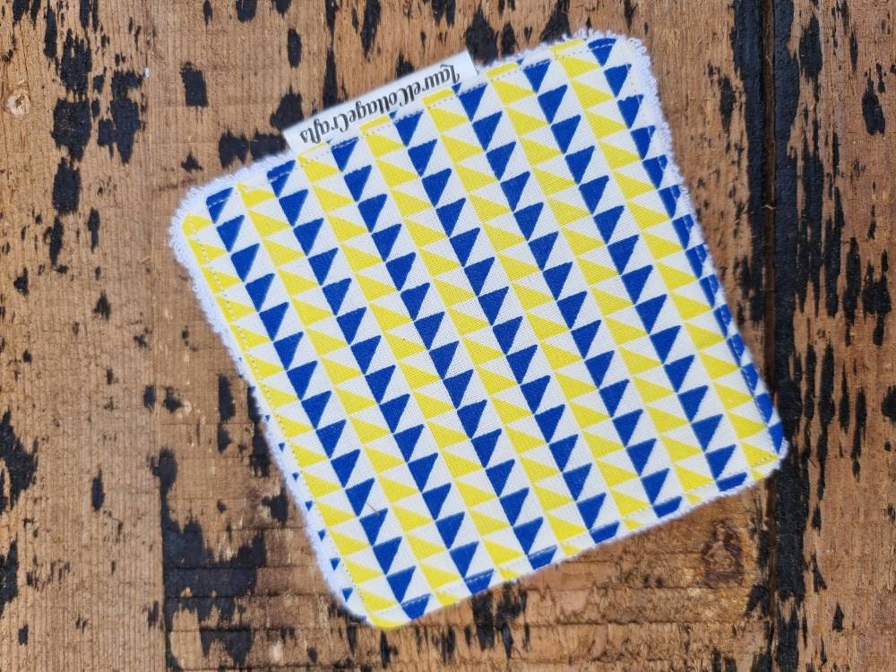 Triangle Lines Reusable Makeup Wipes | 100% Bamboo Towelling