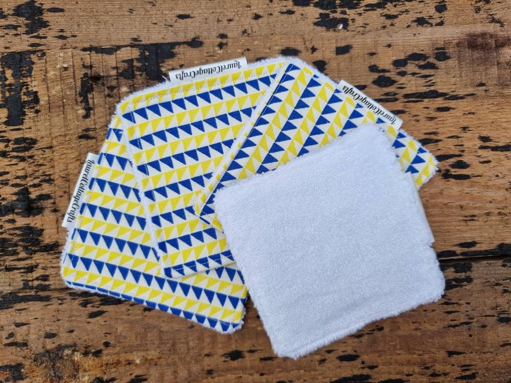 Triangle Lines Reusable Makeup Wipes | 100% Bamboo Towelling