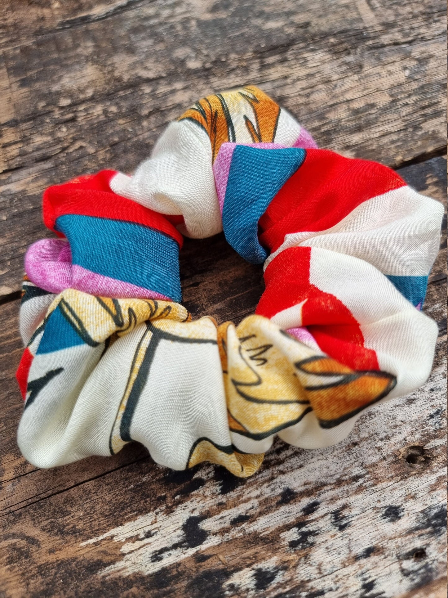 Abstract Monstera Leaf Striped Super Soft Viscose Scrunchie