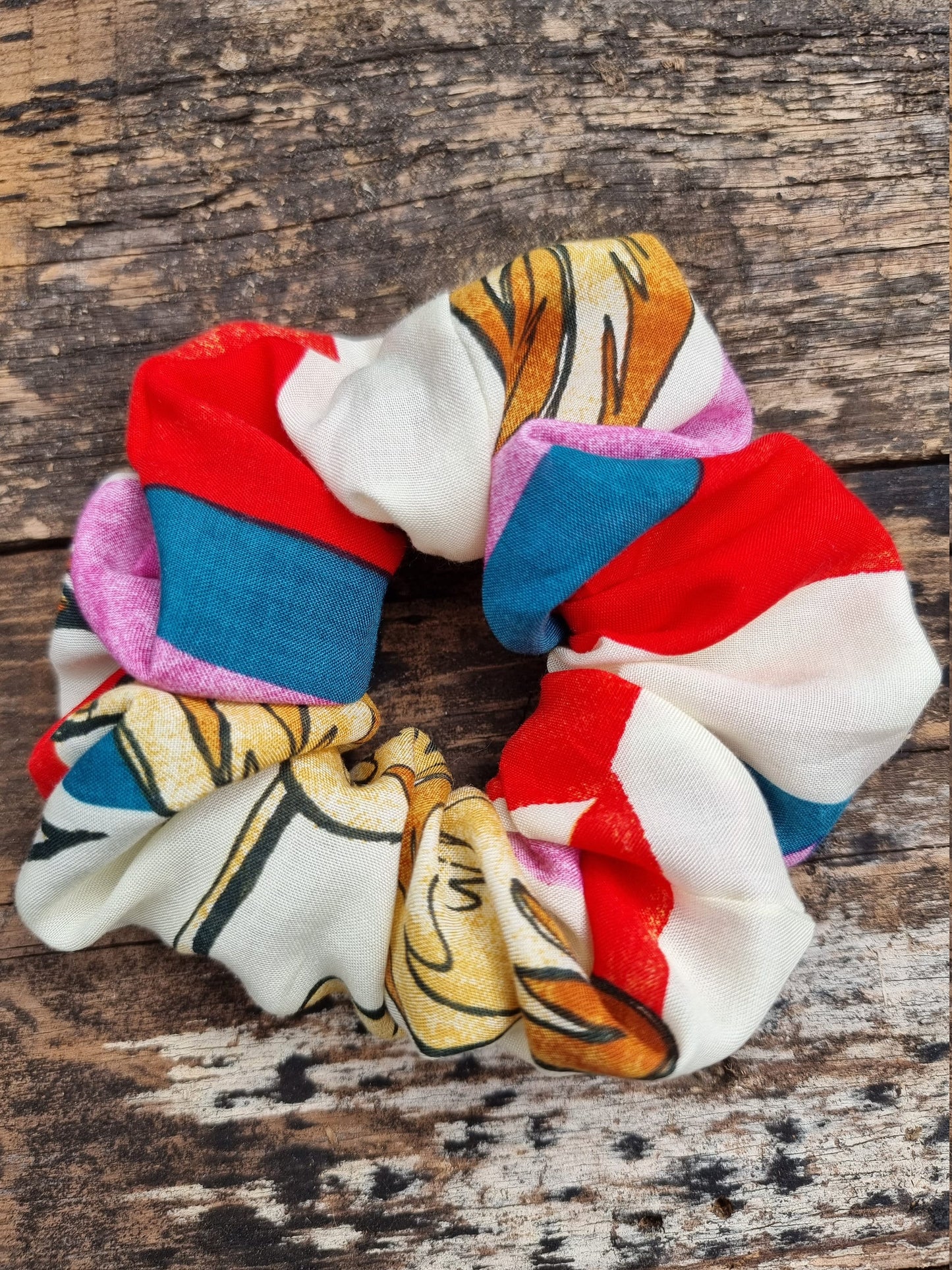 Abstract Monstera Leaf Striped Super Soft Viscose Scrunchie